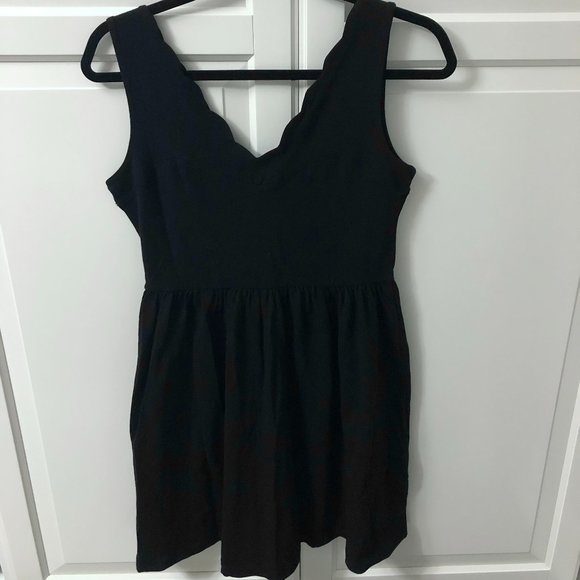 BNWT ASOS Scollop Neck Skater Dress - Picture 3 of 4